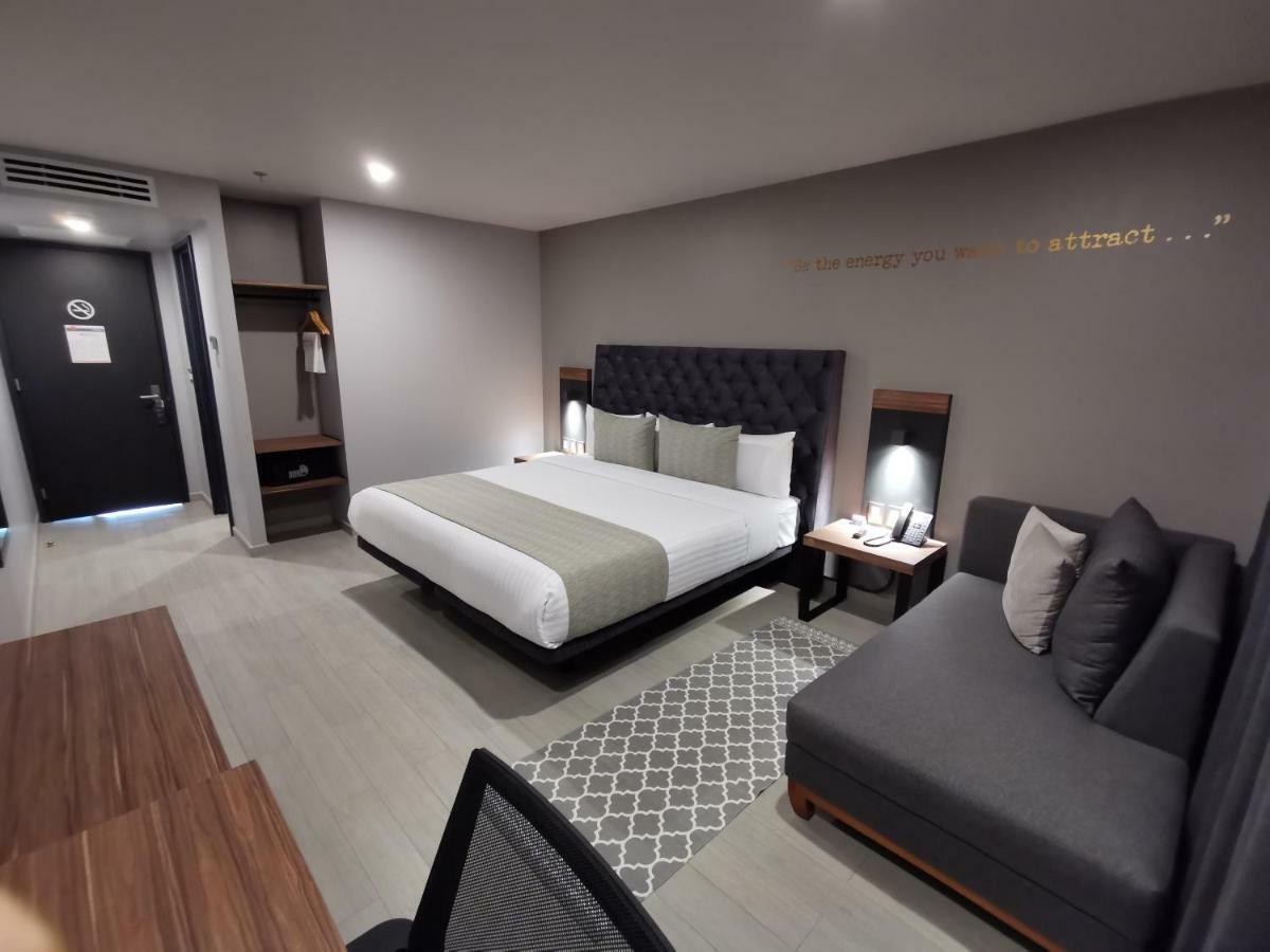 Bedford Hotel Jurica Bagian luar foto