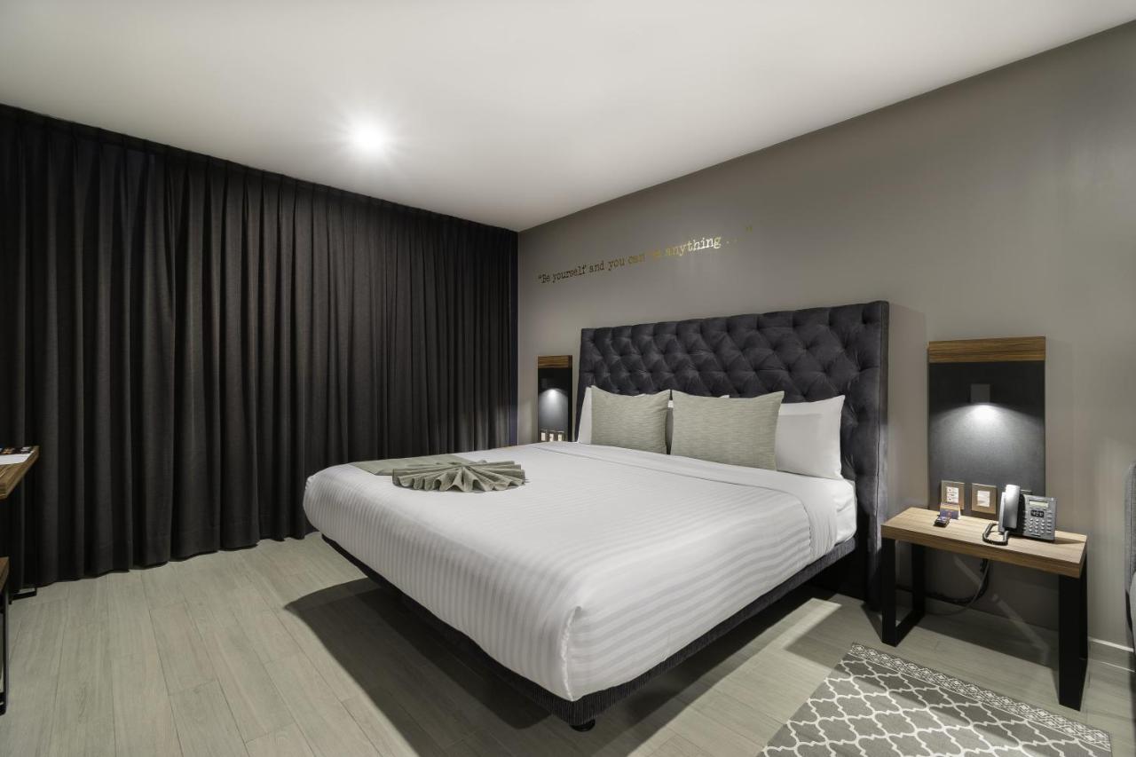 Bedford Hotel Jurica Bagian luar foto